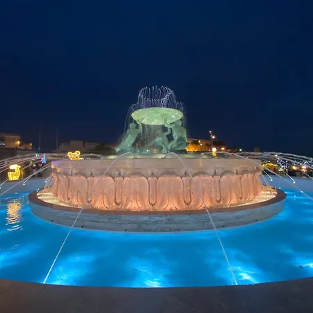 Sunset View - Cosy 2 Bed No 1 *