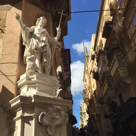 Sunset View - Cosy 2 Bed No 1