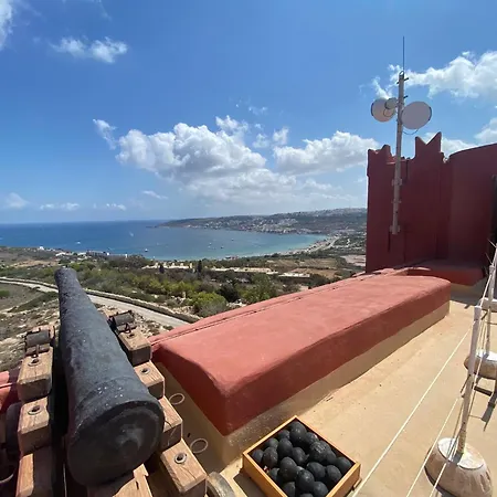 Sunset View - Cosy 2 Bed No 1 Apartment *